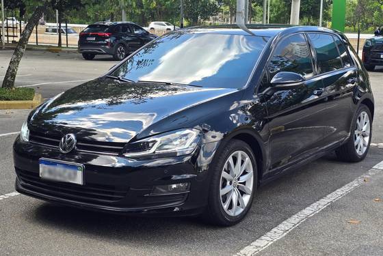 VOLKSWAGEN GOLF 1.6 MSI COMFORTLINE 16V TOTAL FLEX 4P TIPTRONIC